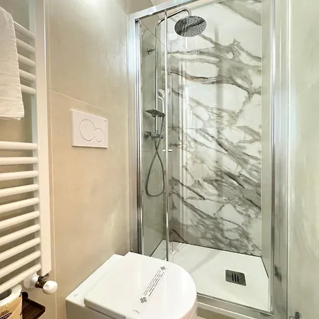 May Home Guest House Pensjonat 4*