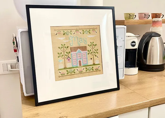 May Home Guest House 4*