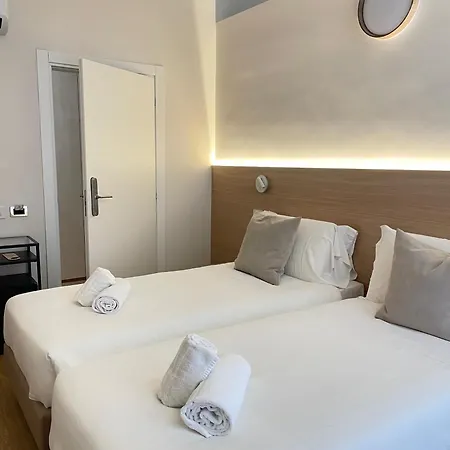 בית הארחה May Home Guest House *